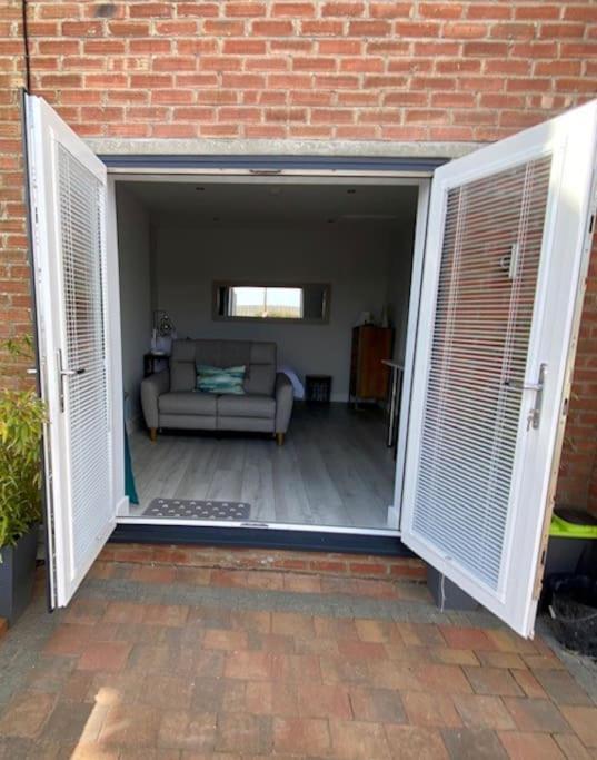 Luxury Mumbles View Studio Apartment Swansea Buitenkant foto